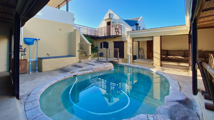 4 Bedroom Property for Sale in Dwarskersbos Western Cape